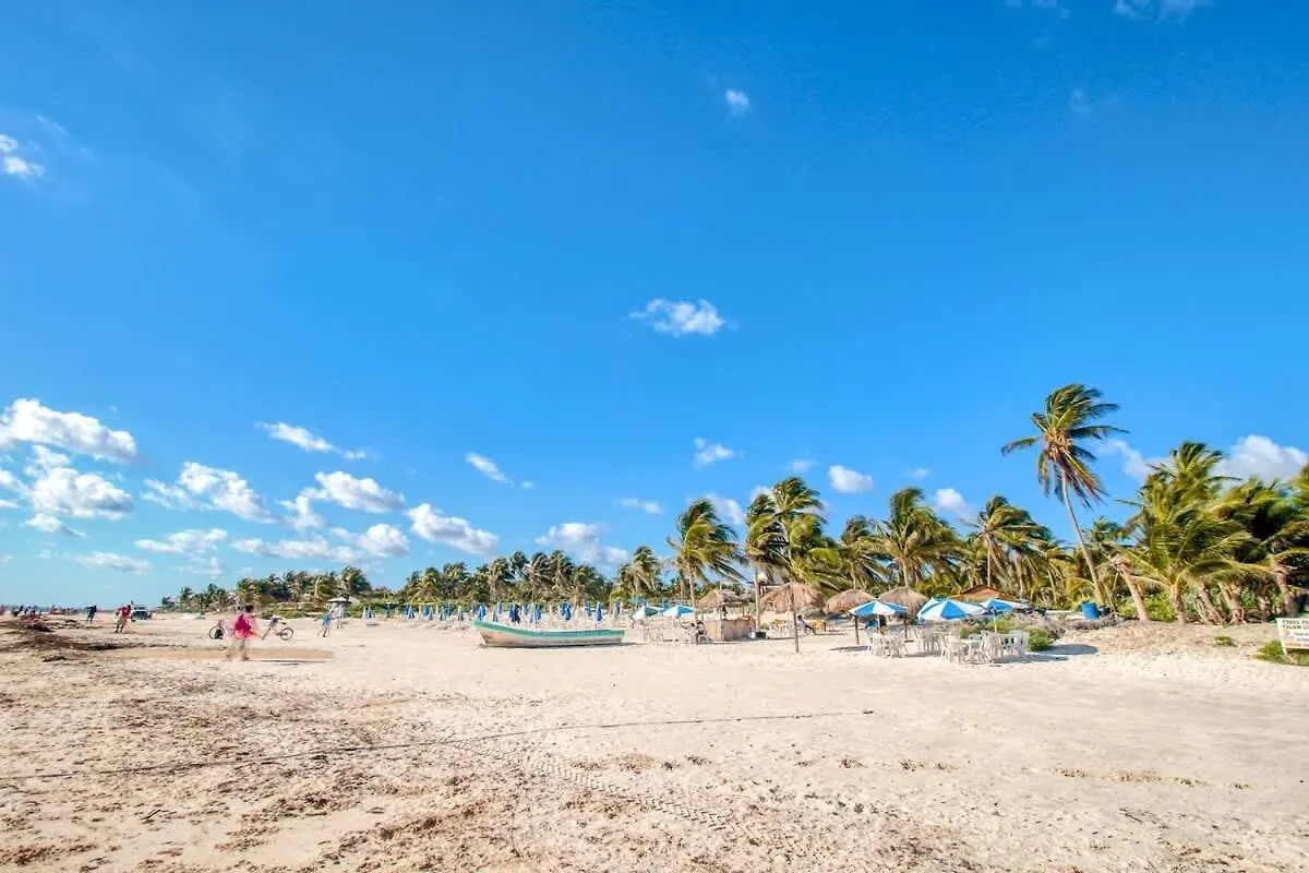 Main Street To The Beach At Coba Av Tulum 0*,